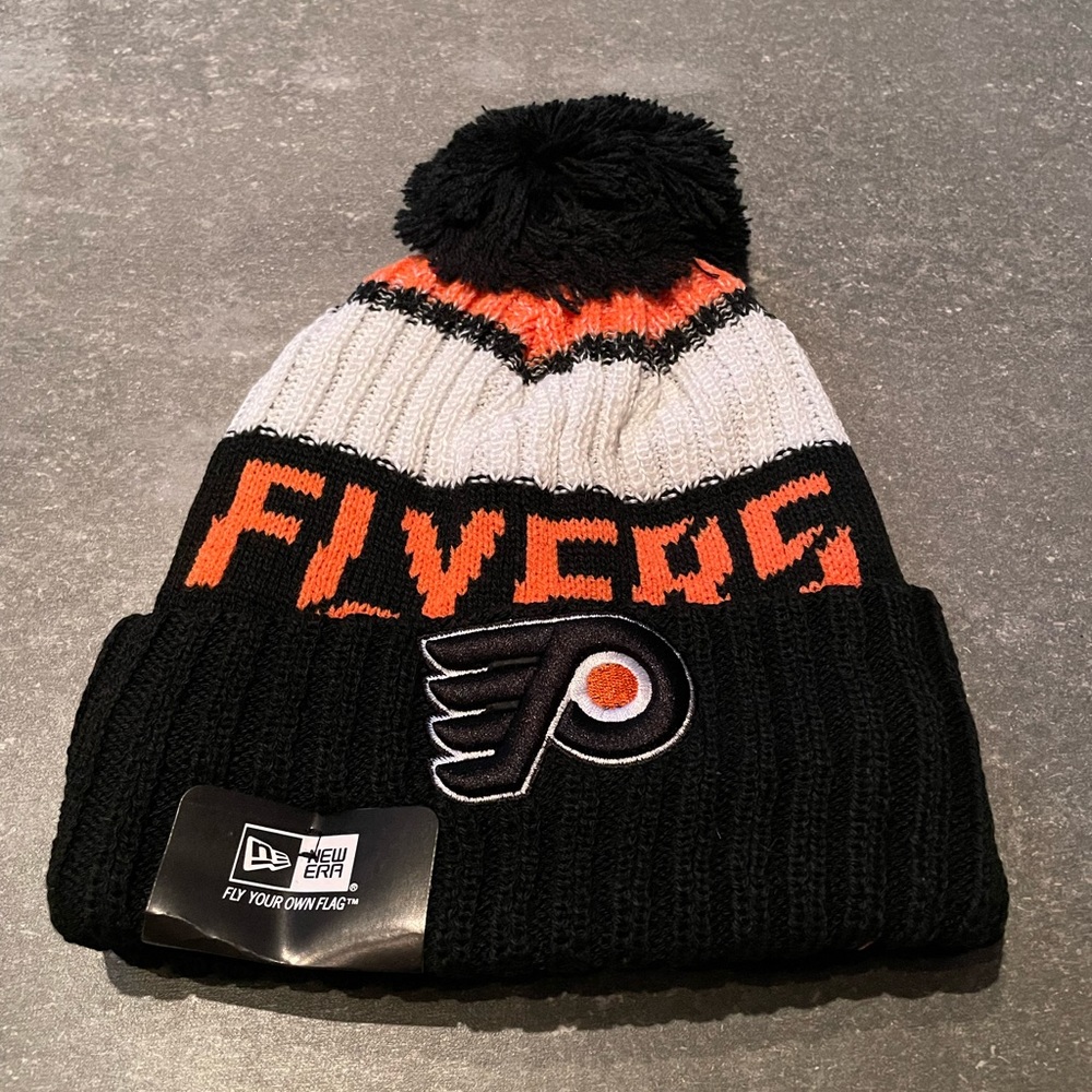 PRICE IS FIRM Brand new Philadelphia Flyers beanie